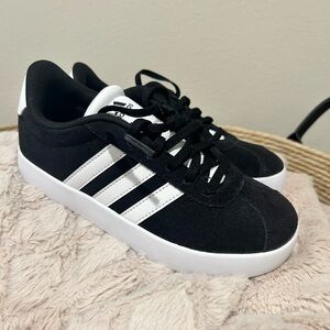 Kids Adidas size 1. New with tags.